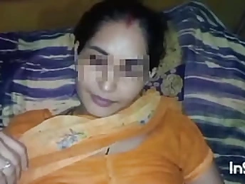 Radha786 lures her spouse's Indian plumber & gets a macro shot internal orgasm