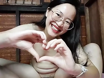 Finger-tickling my cooch