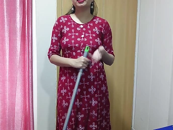 Hot Indian Desi Sali Lures Her Jija with Muddy Converse in Her Indian Guest Room