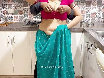Hira Indian Dreamboat gets unfavourable with married Indian dude in saree