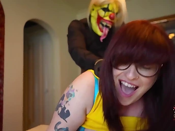 Watch Chicago Gangster & his clown friend, Gibby, give a stacked milf a ride