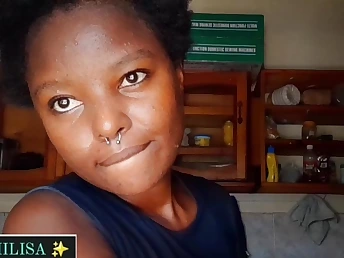 Witness Akilisa's torrid larder session with a torrid black belle