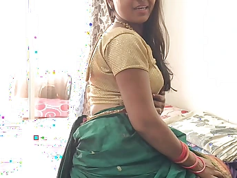 Desi Aunty Had a Hot MILF Neighbor-Partner Romp coupled with a Messy Creampie