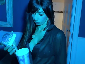 Aaliyah Yasin seduces married Pakistani indulge Papirodriguez come by cheating with the brush deepthroating skills
