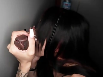 Legend's Hottest Treat: A Hardcore Blowjob Boxing-match with Skipthegames