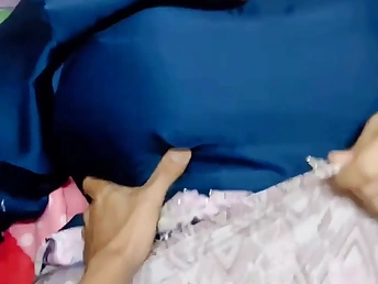 Chubby Malay wifey invites her new team up to attempt a raunchy threesome almost her cell