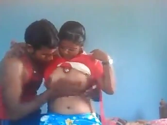 Steaming Desi duo apropos Tamil gives a super-steamy hand-job to successful legal-yr-elderly fuckpole