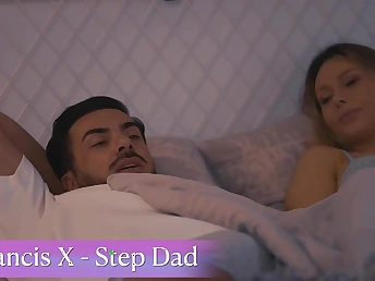 Step-step-sister Amber Slassh & step-niece Angie Lynx get horny in the same apartment - why not?