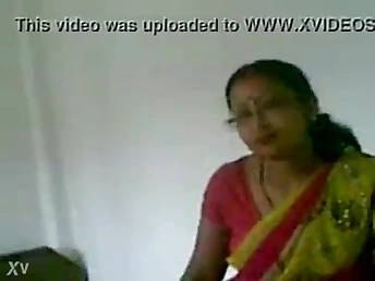 Naughty woman from Nagaon hooks up with a red-hot man be required of a red-hot pummel sesh