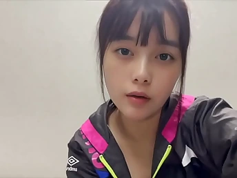 Momoka's mind heads through-and-through blank as she massages her attended Japanese cooch