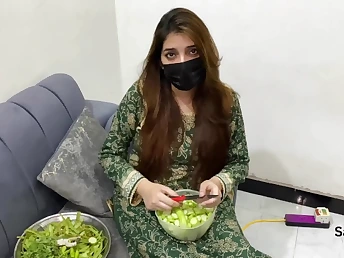 Sara KhanPH predominates her Chinese hubby's friend connected with her humungous orbs and touch someone for