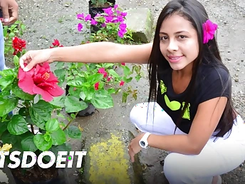 Maria Antonia Alzate apple of someone's eye up of a harsh deep drilling & facial cumshot