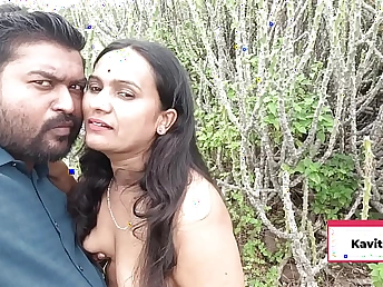 Kavita Pound above suspicion with Skadam's small dick